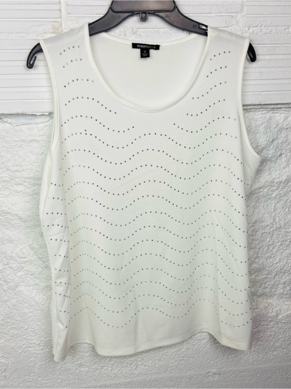 Robert Louis White Sleeveless Studded Wave-Pattern Tank size 1X
